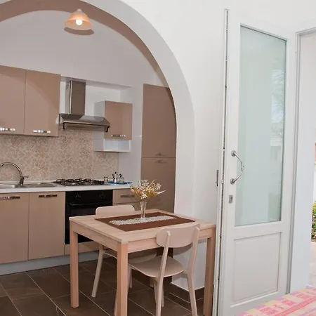 Aparthotel Vacanze Salento Casa Ma.pi. *